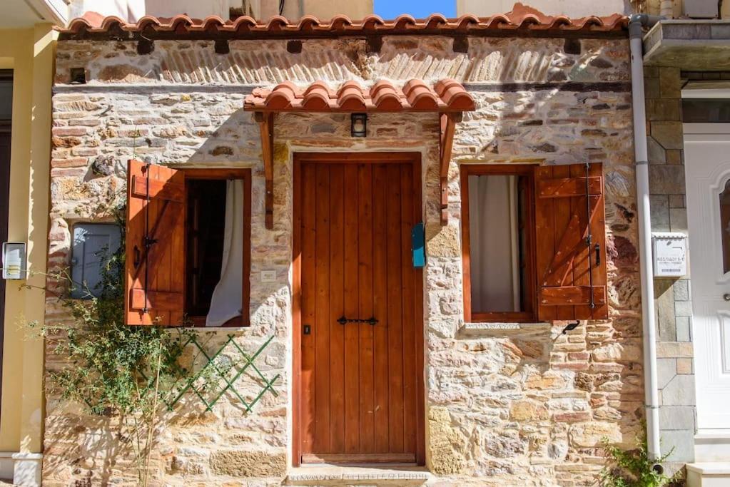 Lavrio Stone House 5 Min From The Centre/Port Lejlighed Eksteriør billede